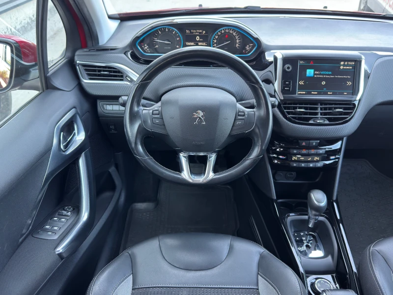 Peugeot 2008 1.5 Blue-HDi Allure Automat &#127470;&#127481;, снимка 11 - Автомобили и джипове - 51359798