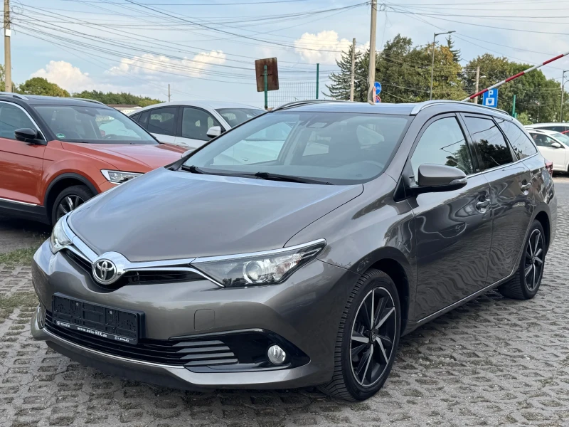 Toyota Auris EDITION S PLUS , снимка 5 - Автомобили и джипове - 51645404