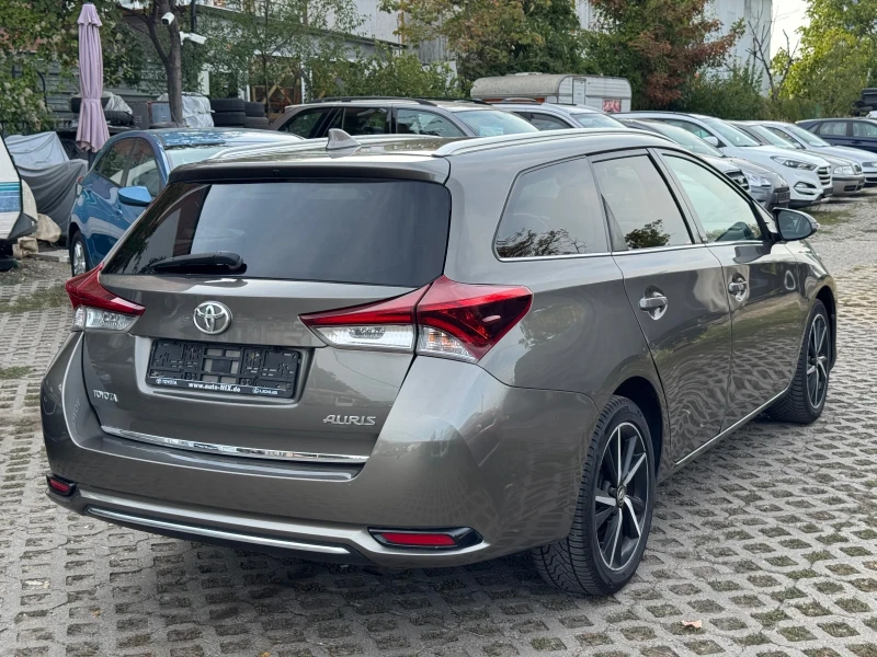 Toyota Auris EDITION S PLUS , снимка 9 - Автомобили и джипове - 51645404