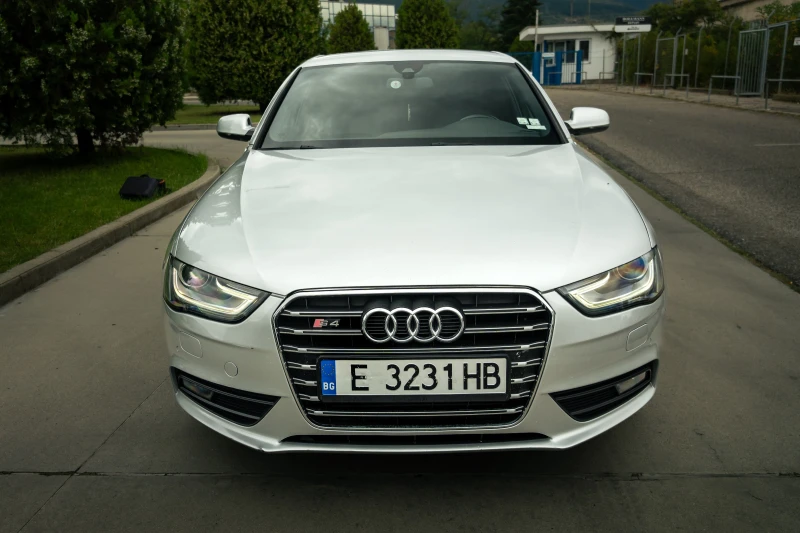 Audi A4 FACELIFT S, снимка 14 - Автомобили и джипове - 52495835