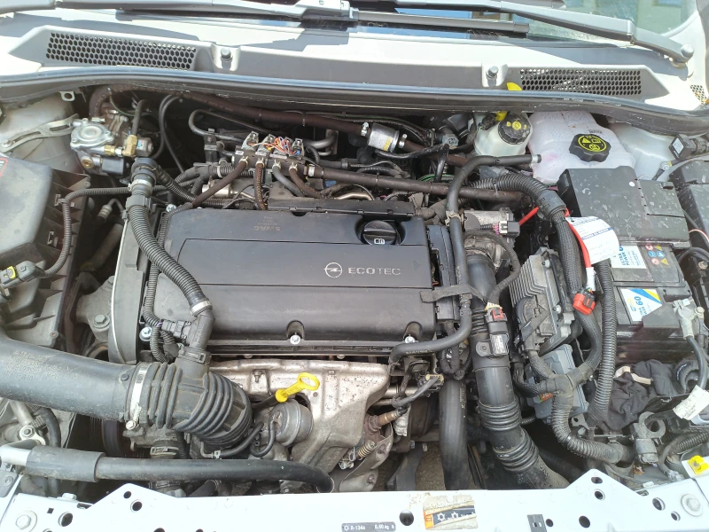 Opel Astra GTC, снимка 8 - Автомобили и джипове - 52583070