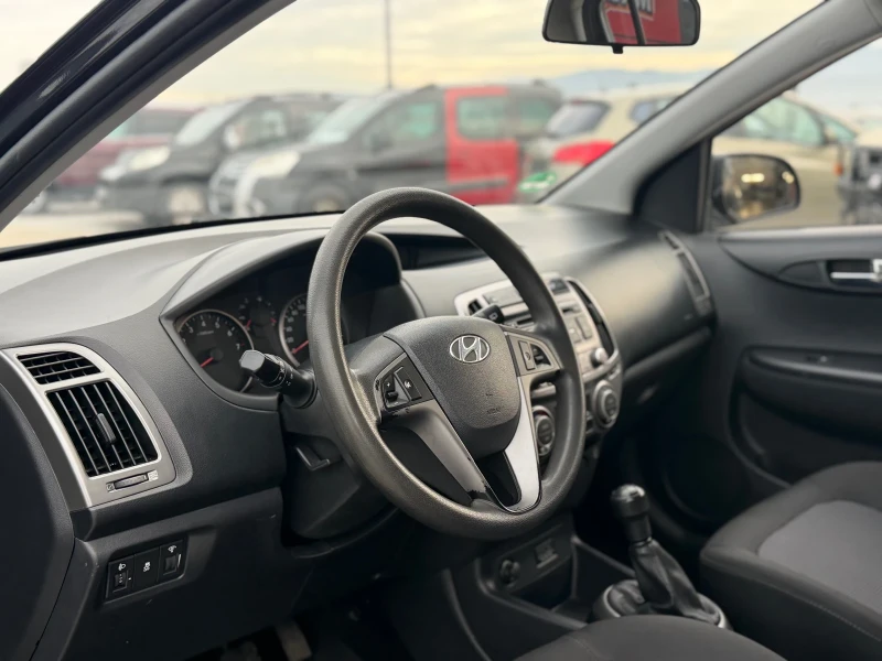 Hyundai I20, снимка 7 - Автомобили и джипове - 52754695
