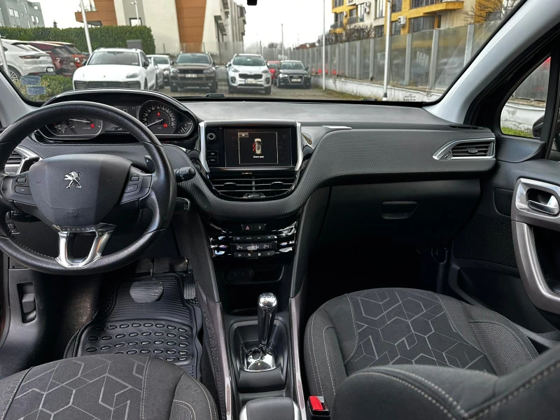 Peugeot 2008 1.6 HDI, снимка 8 - Автомобили и джипове - 53019543