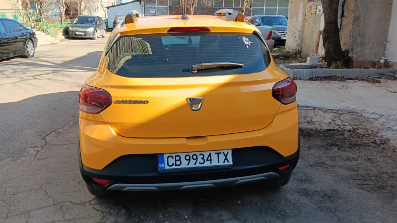 Dacia Sandero Лек, снимка 5 - Автомобили и джипове - 53124640