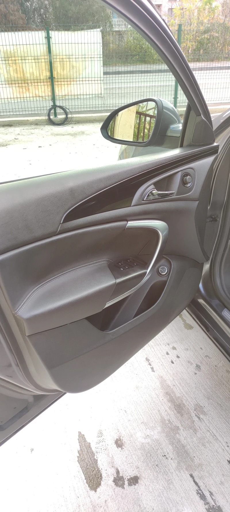 Opel Insignia, снимка 15 - Автомобили и джипове - 53422507