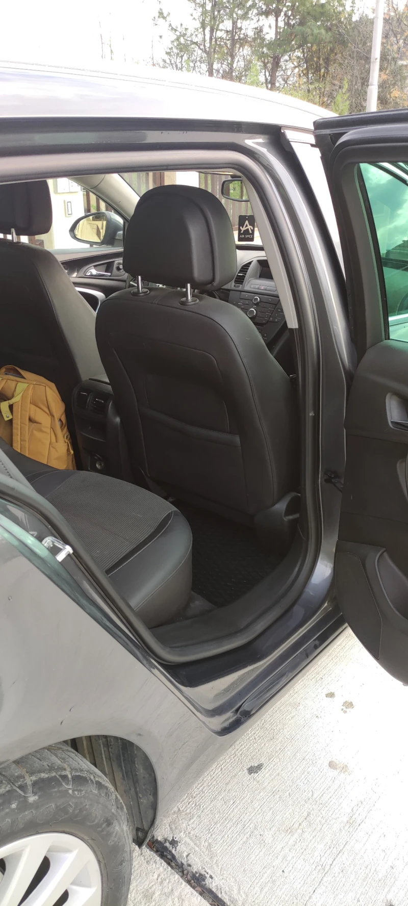 Opel Insignia, снимка 12 - Автомобили и джипове - 53422507