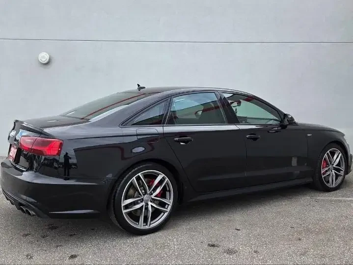 Audi S6 MATRIX* LANE* ASSIST* 360КАМЕРА* ПАНОРАМА* , снимка 4 - Автомобили и джипове - 56165731