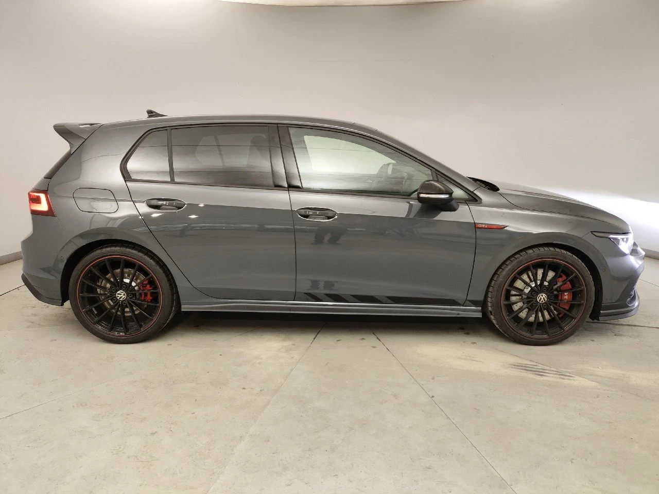 VW Golf GTI 2.0 TSI ClubSport - изображение 5