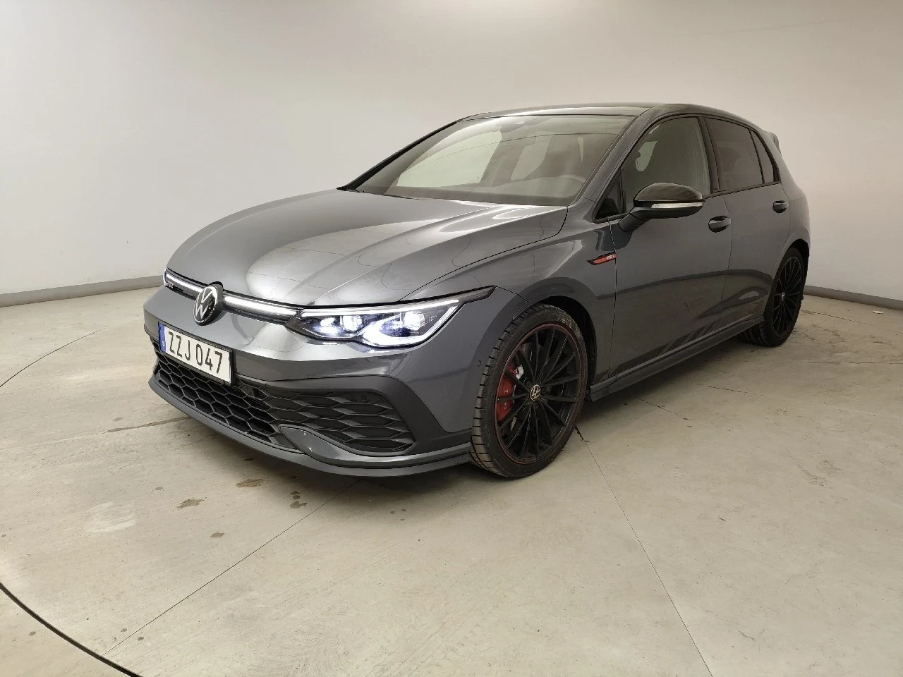 VW Golf GTI 2.0 TSI ClubSport - изображение 2