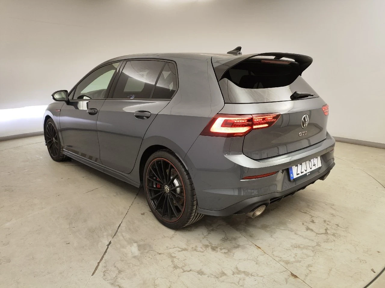 VW Golf GTI 2.0 TSI ClubSport - изображение 4