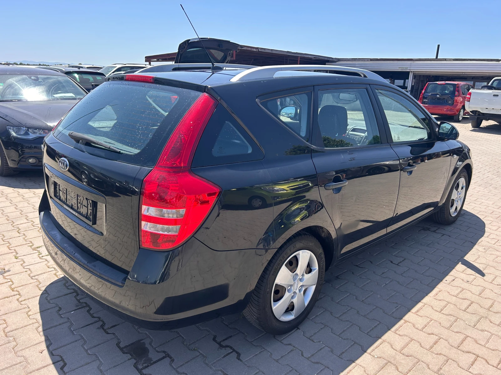 Kia Ceed 1.6i EURO 4 - изображение 6