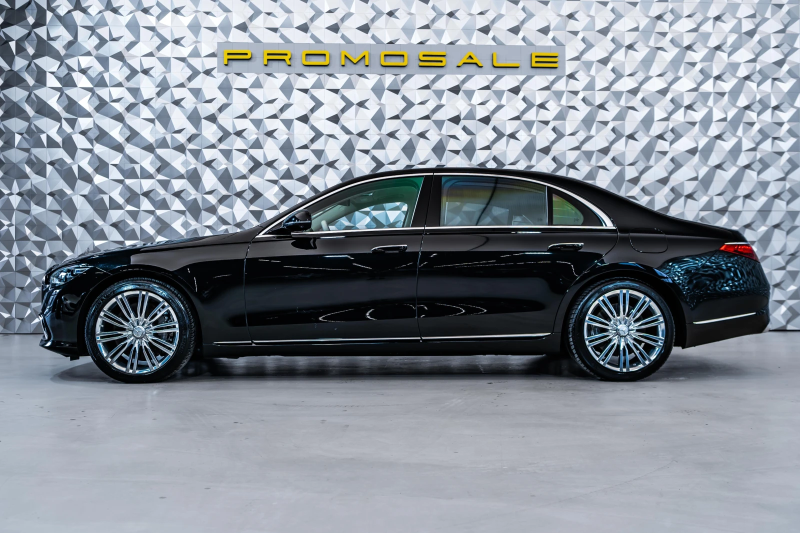 Mercedes-Benz S 580 e 4M L * FirstCl* Burm* Pano* Headup - изображение 3