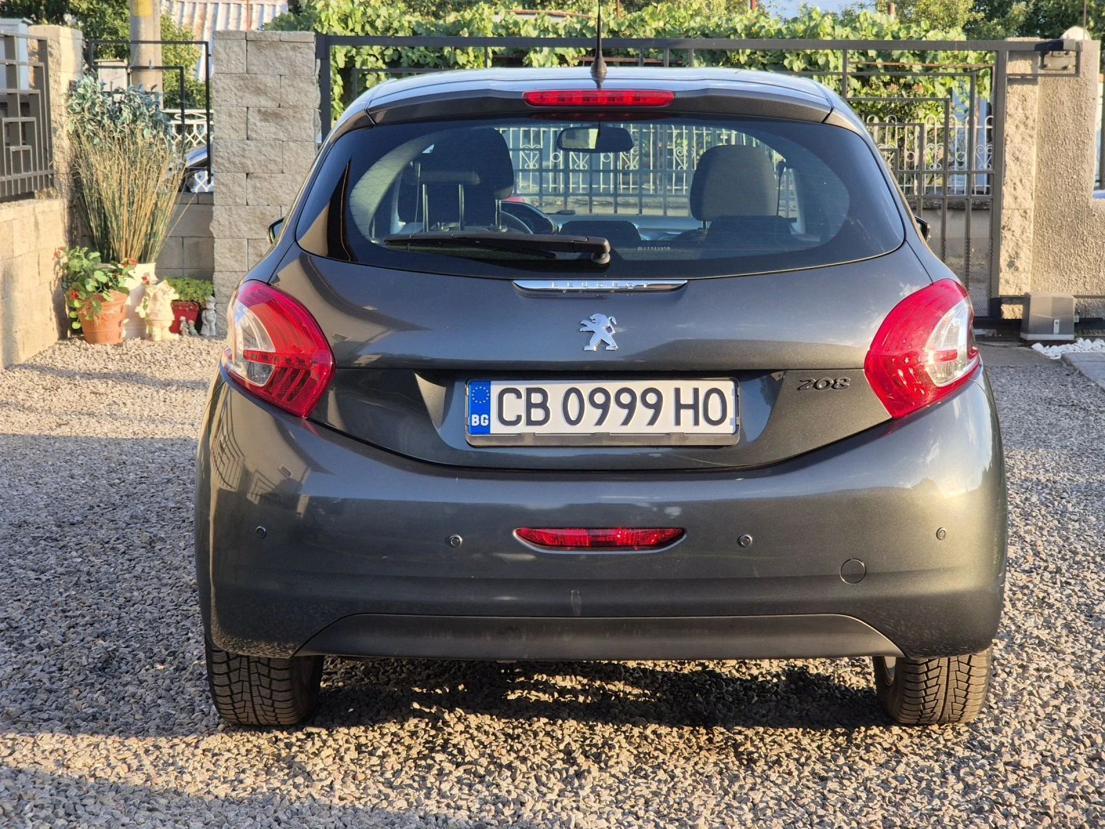 Peugeot 208 1.6 HDI  - изображение 9