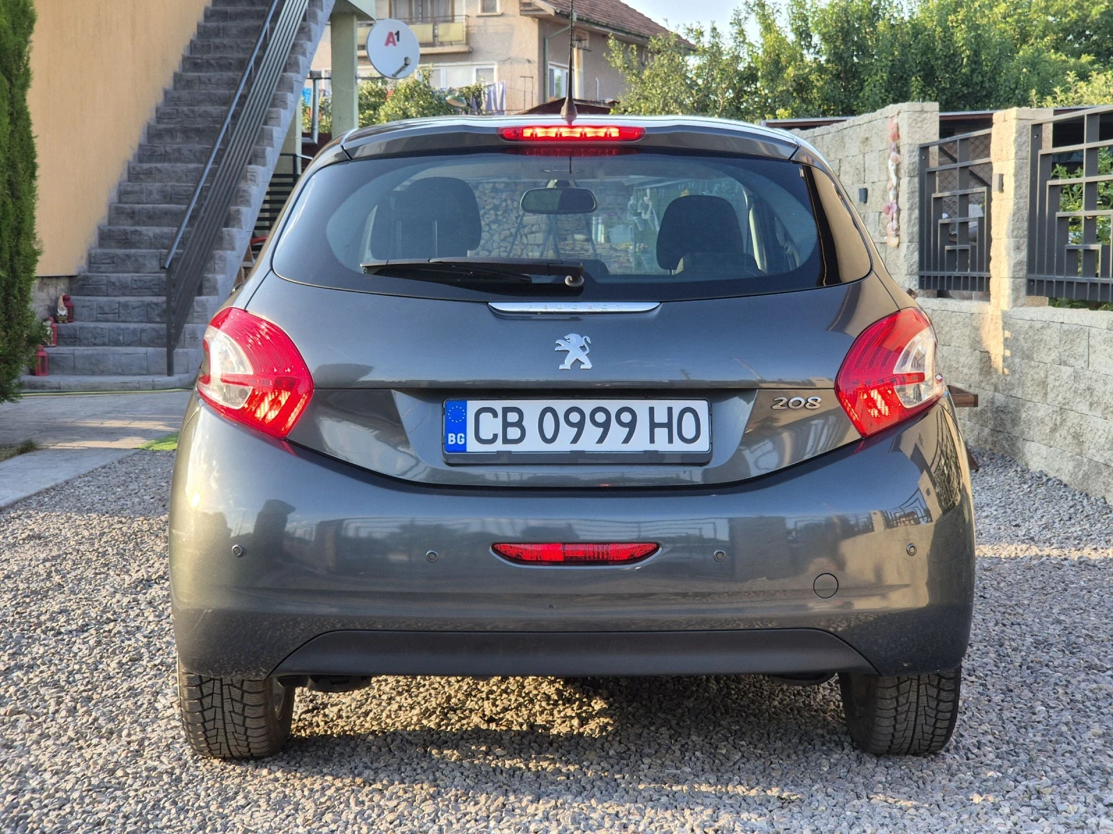 Peugeot 208 1.6 HDI  - изображение 4