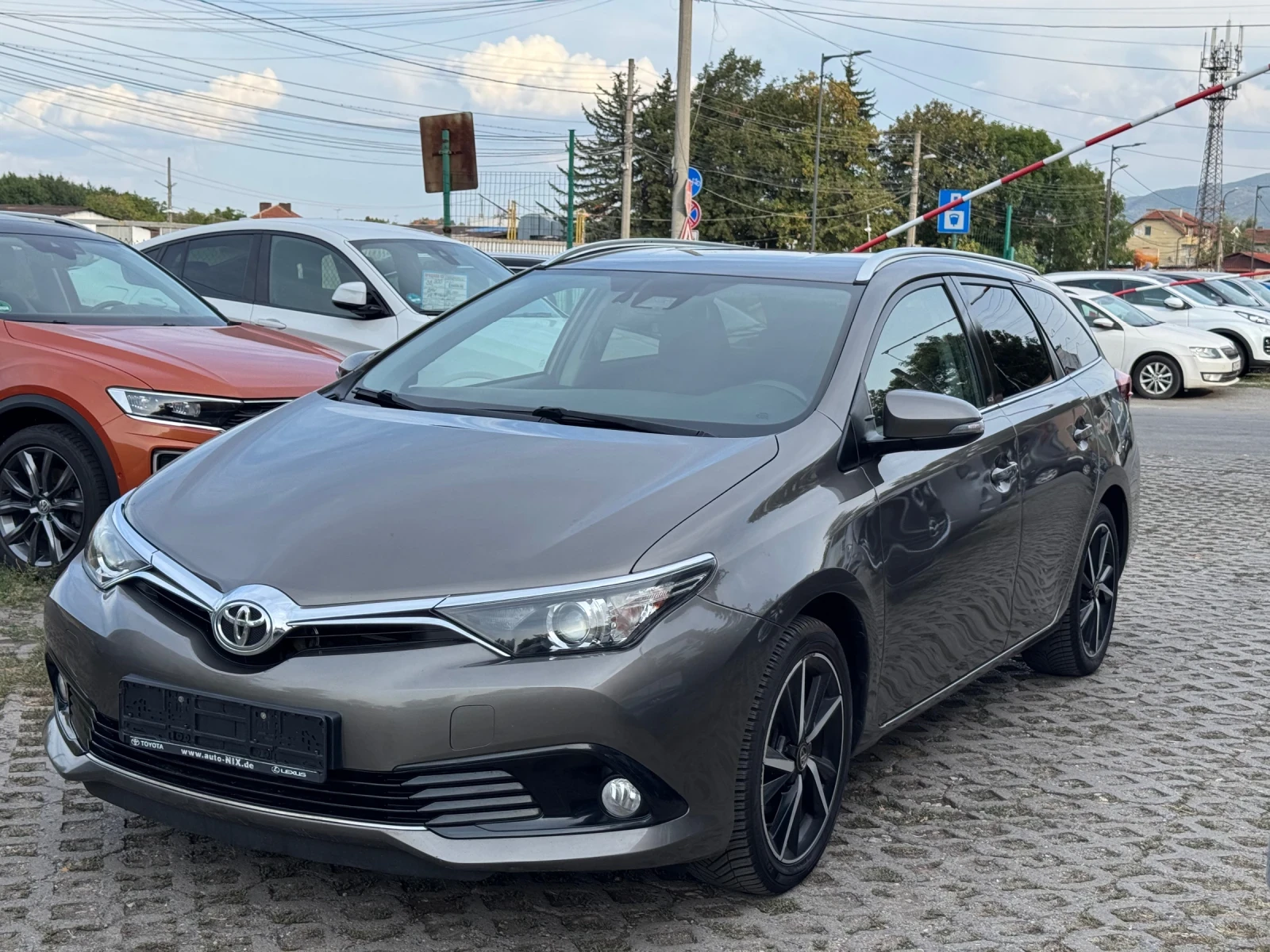 Toyota Auris EDITION S PLUS  | Mobile.bg   1