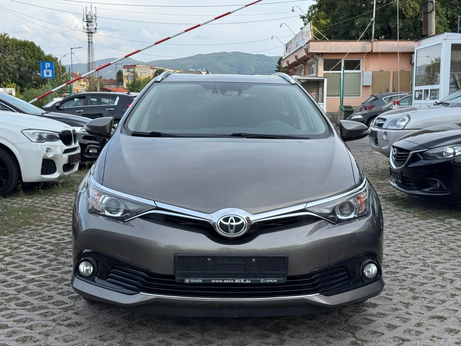Toyota Auris EDITION S PLUS  - изображение 2