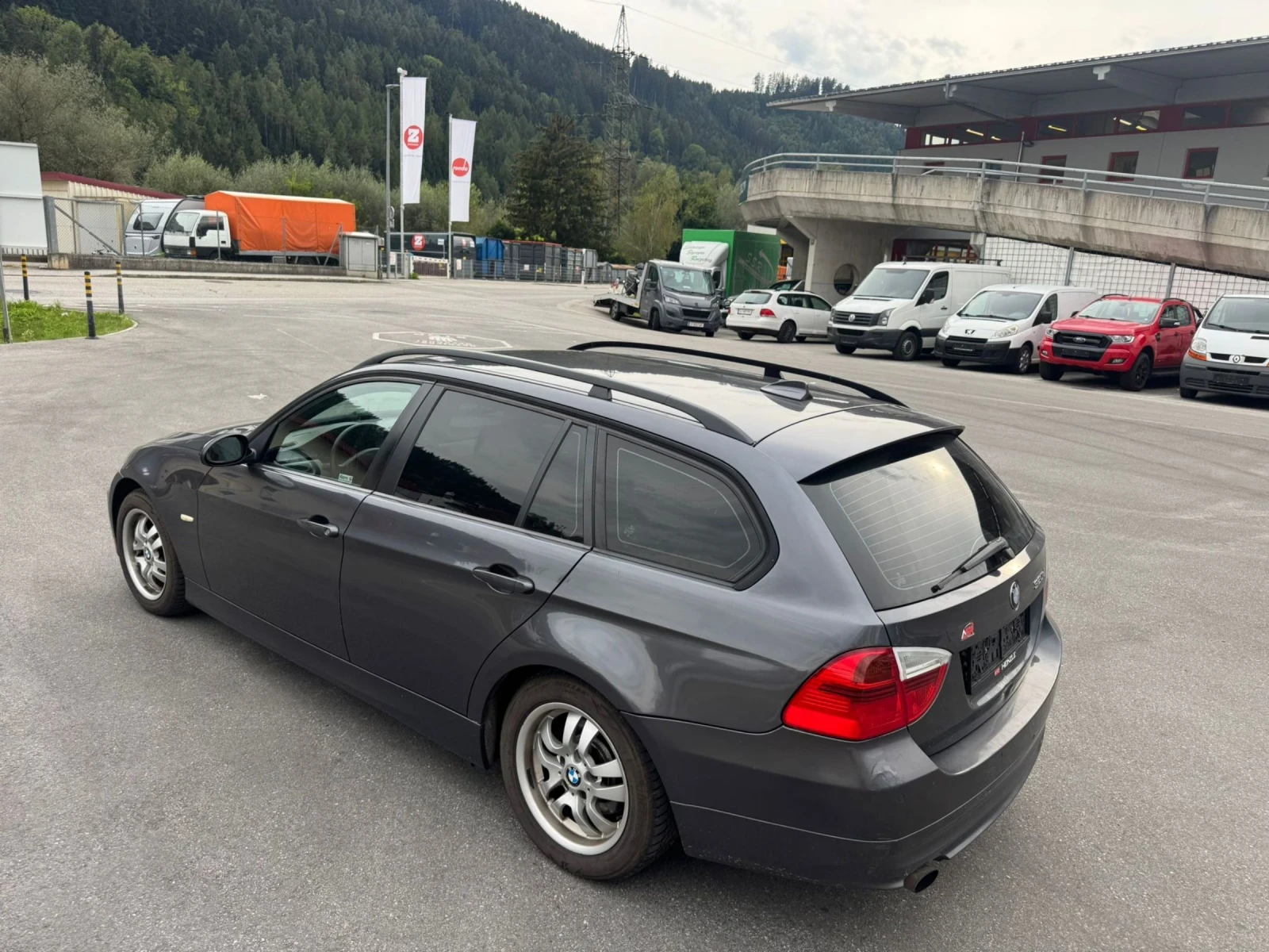 BMW 320  - изображение 10