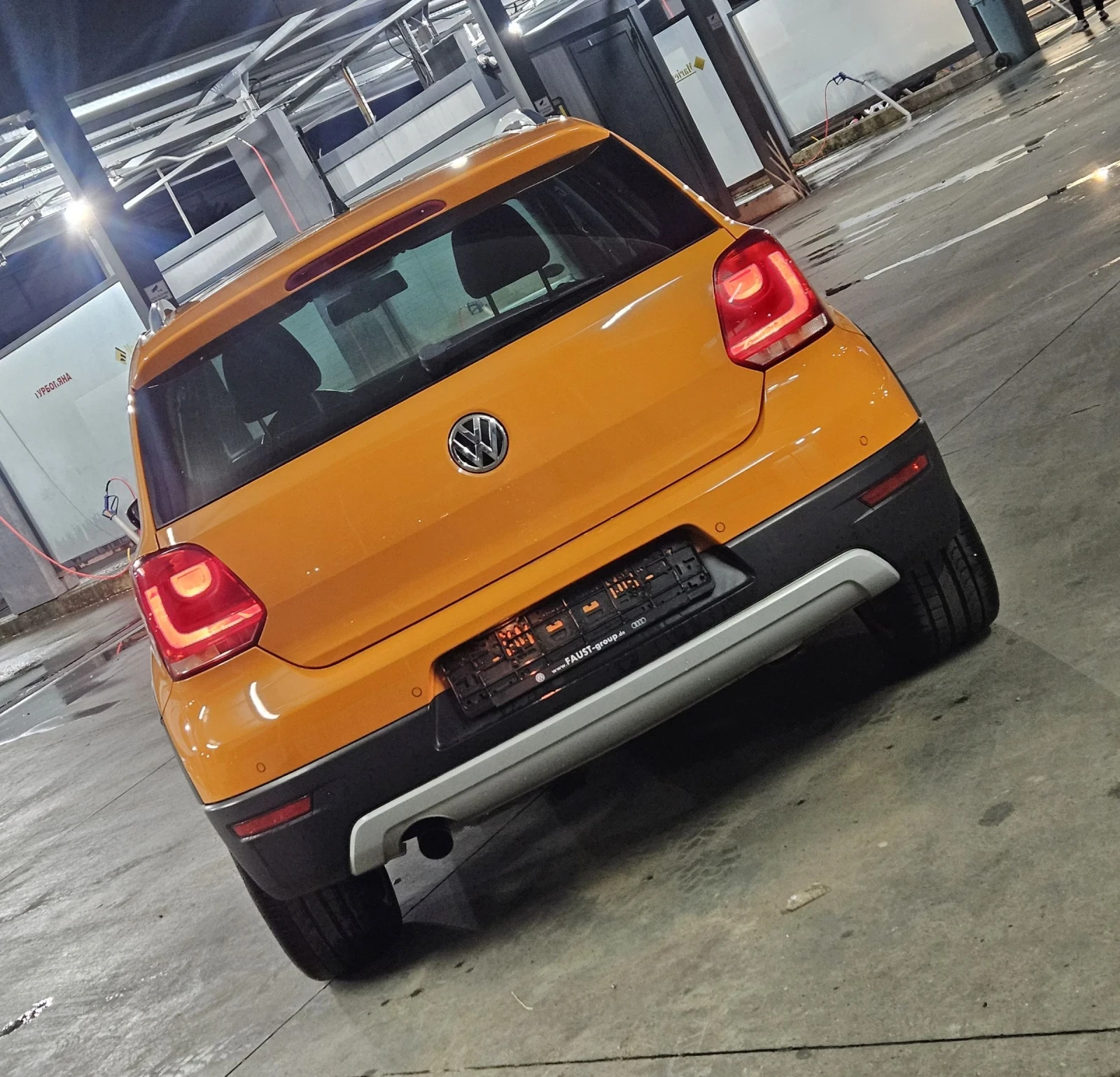 VW Polo 1.6TDI CROSS  - изображение 6
