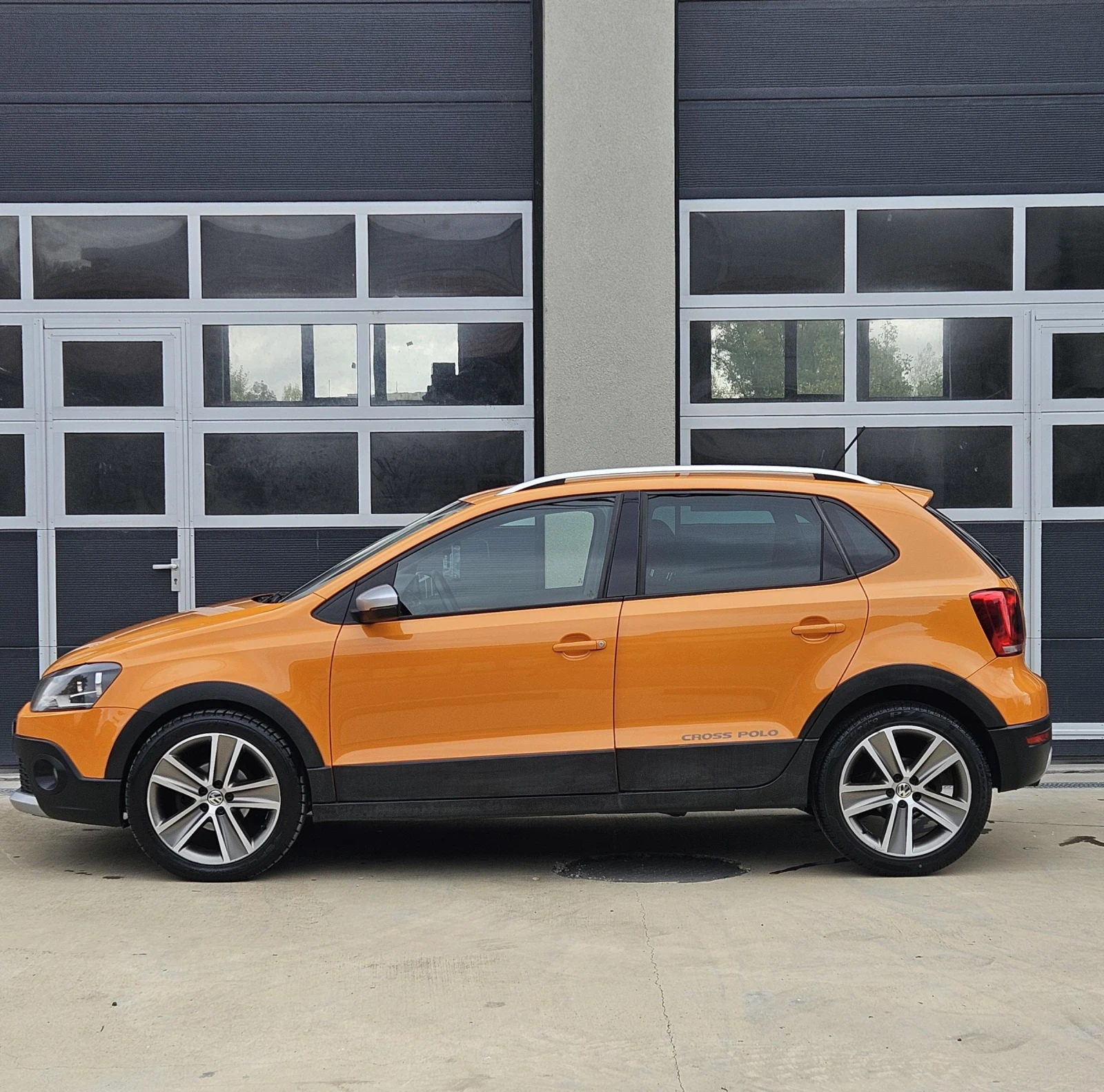 VW Polo 1.6TDI CROSS  - изображение 2