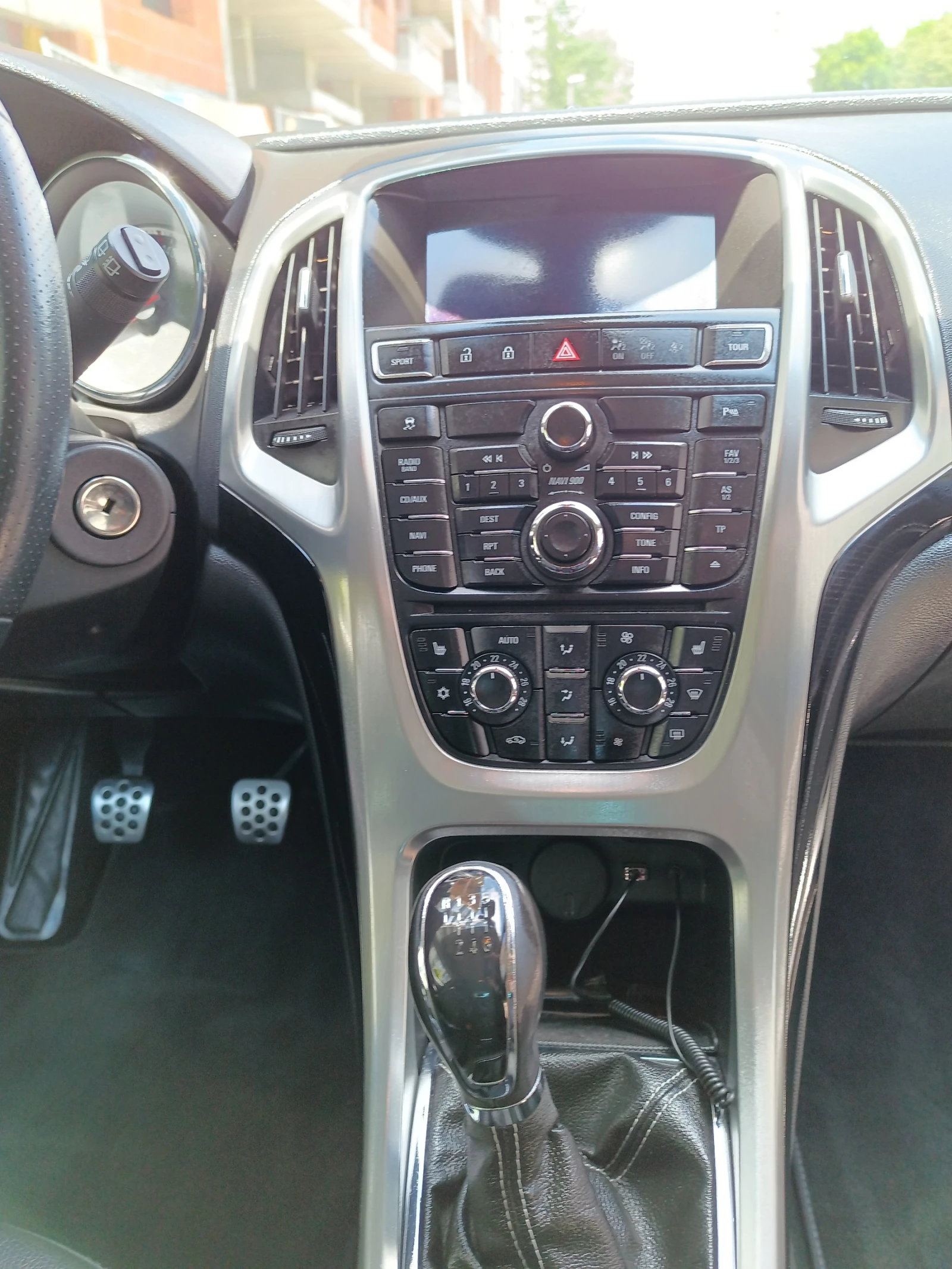 Opel Astra GTC - изображение 6