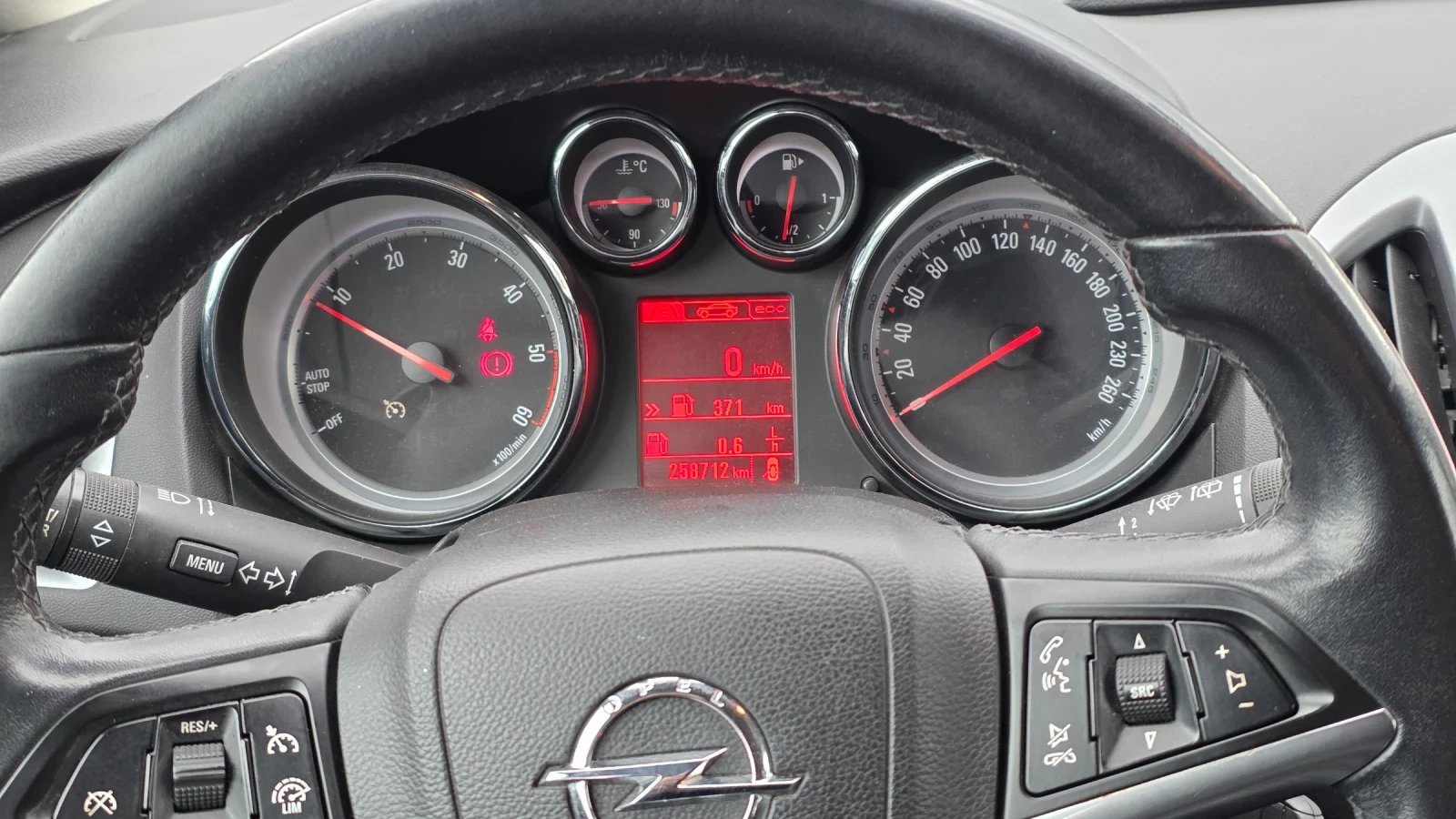 Opel Astra, снимка 11 - Автомобили и джипове - 53481823