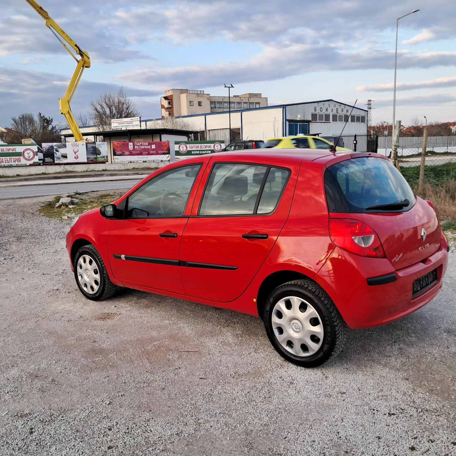 Renault Clio 1.2I, снимка 2 - Автомобили и джипове - 53978598
