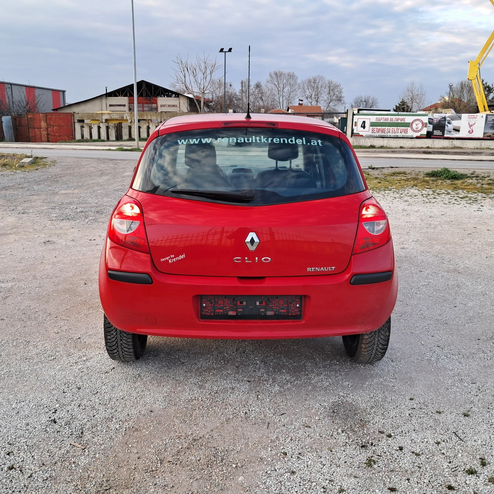 Renault Clio 1.2I, снимка 3 - Автомобили и джипове - 53978598