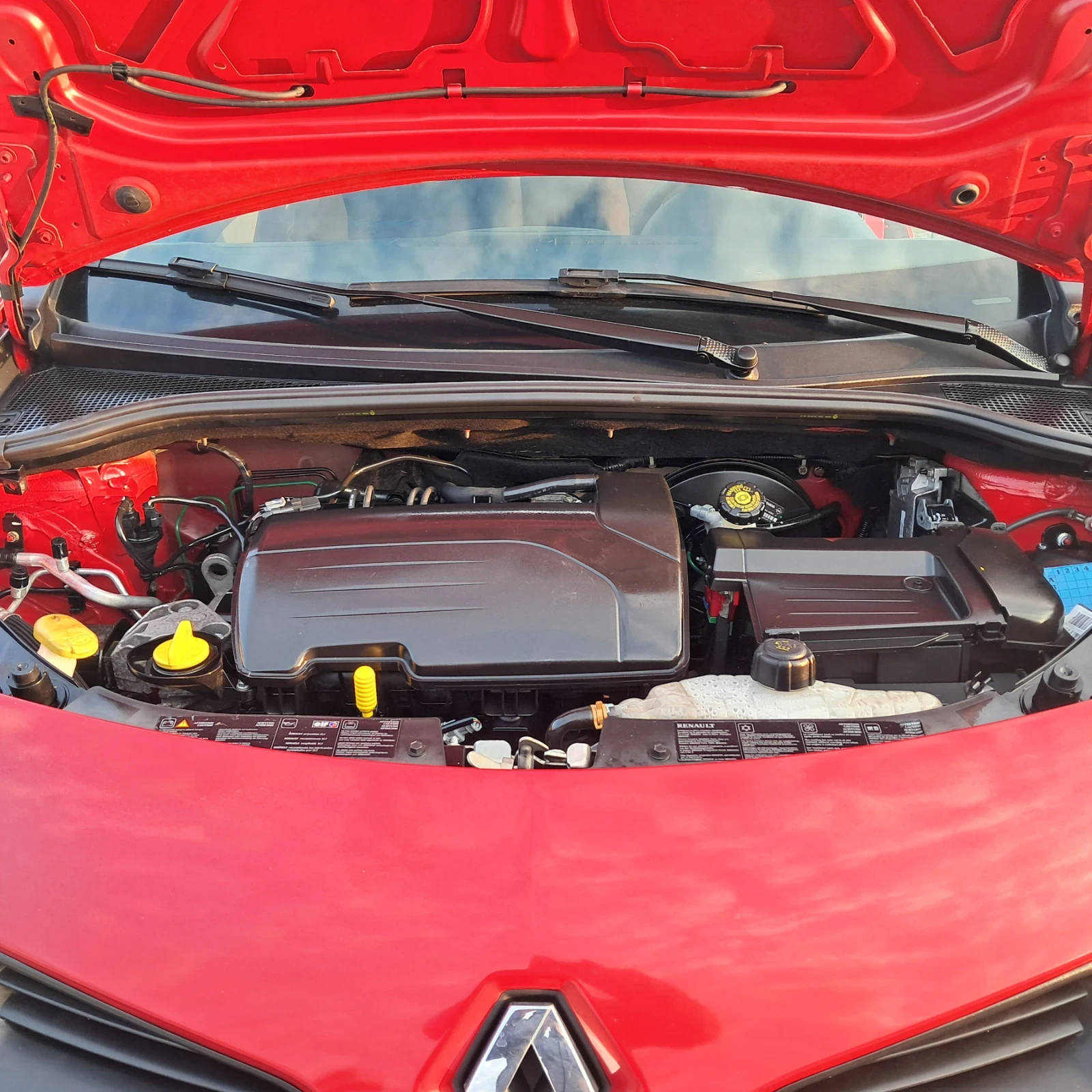 Renault Clio 1.2I, снимка 15 - Автомобили и джипове - 53978598