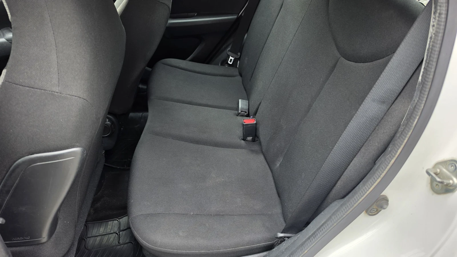 Toyota Aygo Газ течна фаза, снимка 7 - Автомобили и джипове - 54050998