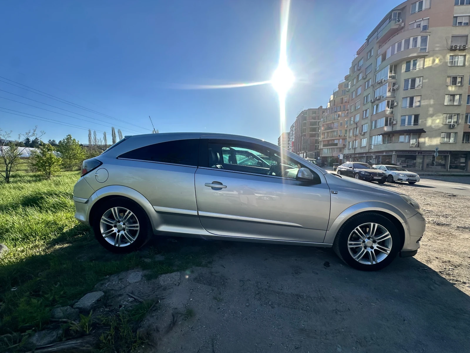 Opel Astra GTC 1.8 / АВТОМАТИК / ГАЗ, снимка 6 - Автомобили и джипове - 54335306