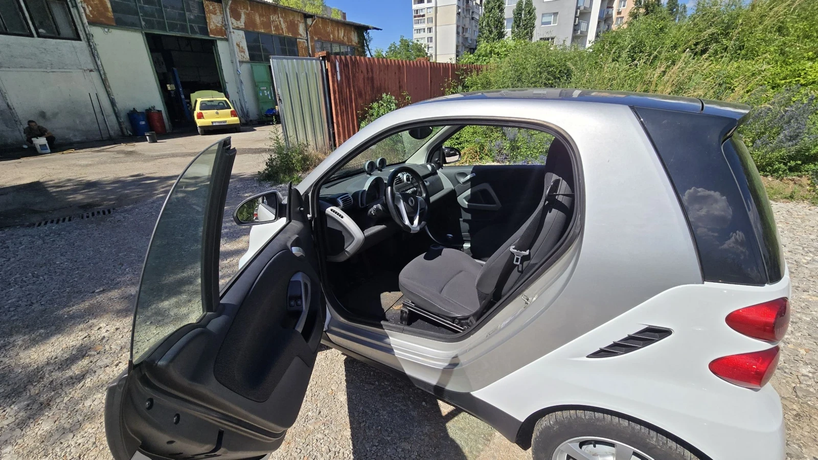 Smart Fortwo, снимка 9 - Автомобили и джипове - 54972334