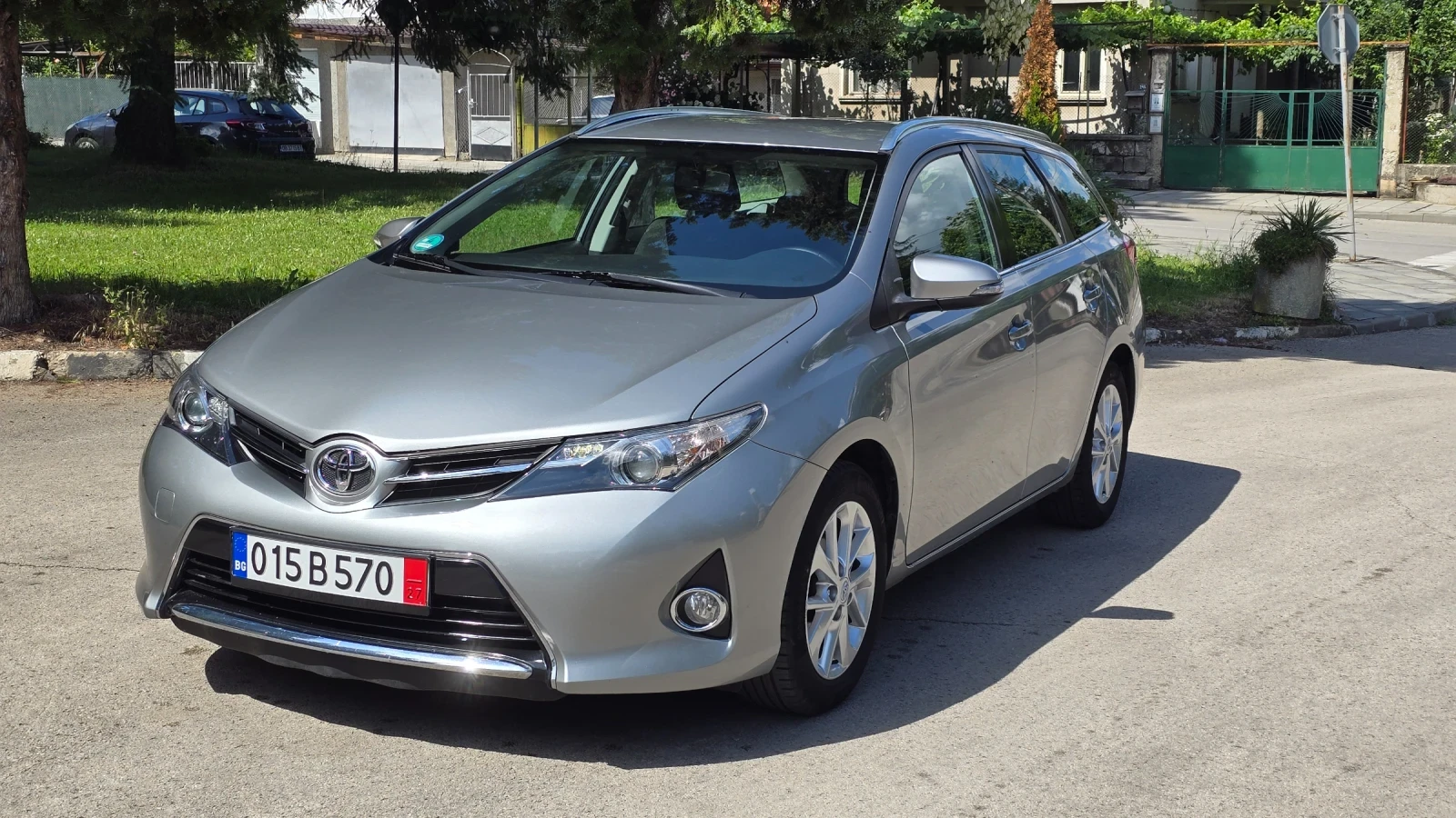 Toyota Auris 1.6i ШВЕЙЦАРИЯ 