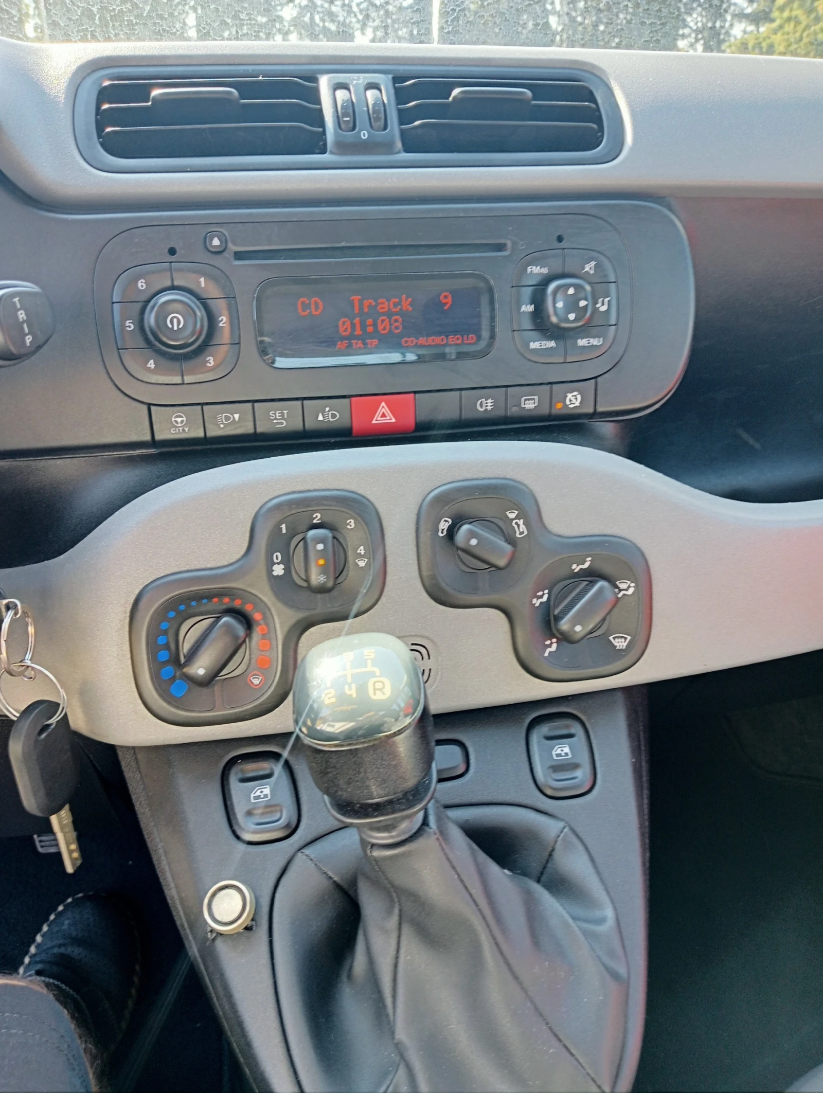 Fiat Panda, снимка 13 - Автомобили и джипове - 55132651