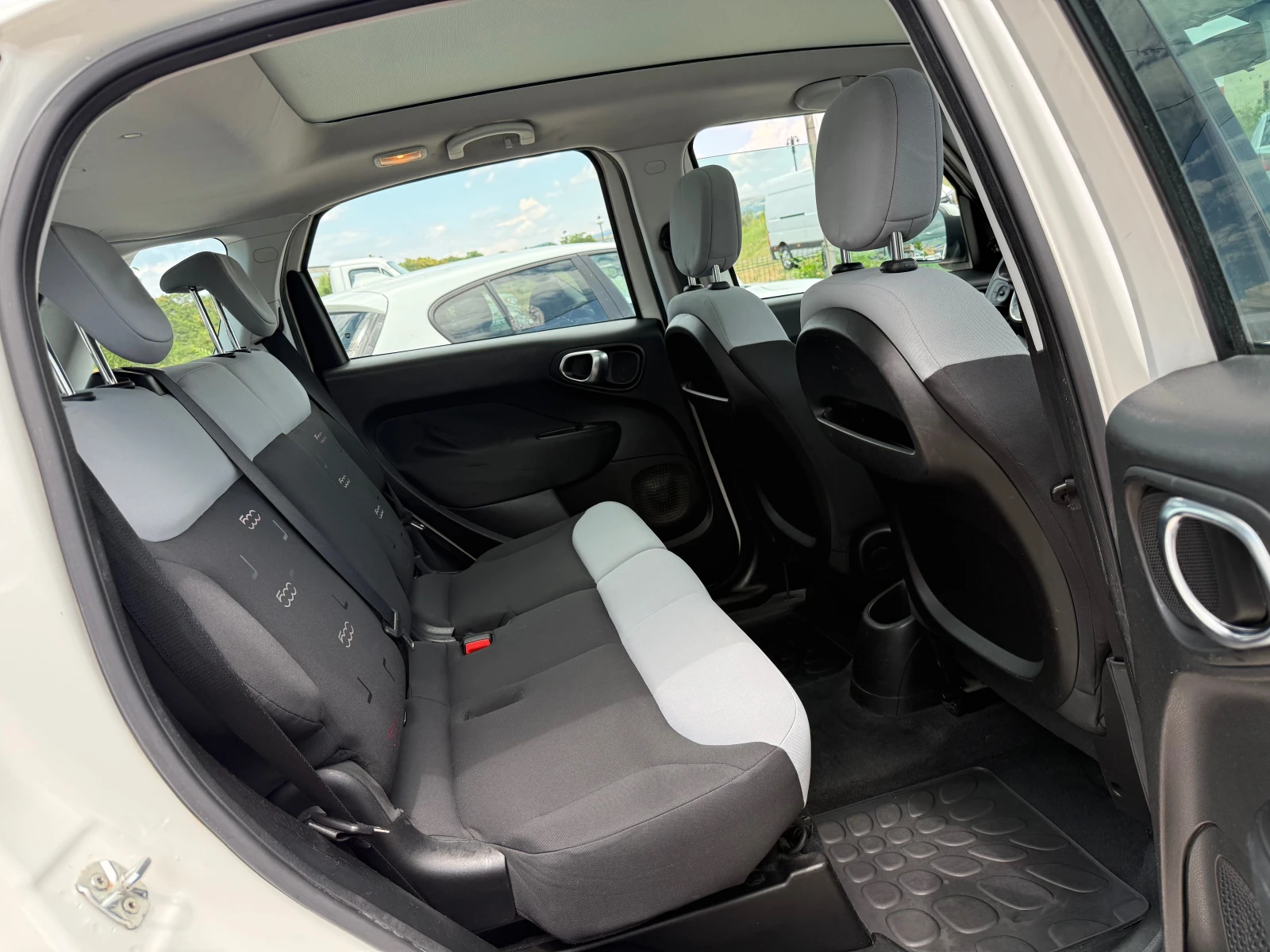 Fiat 500L 1.3MultiJet, Panorama, снимка 13 - Автомобили и джипове - 55221243