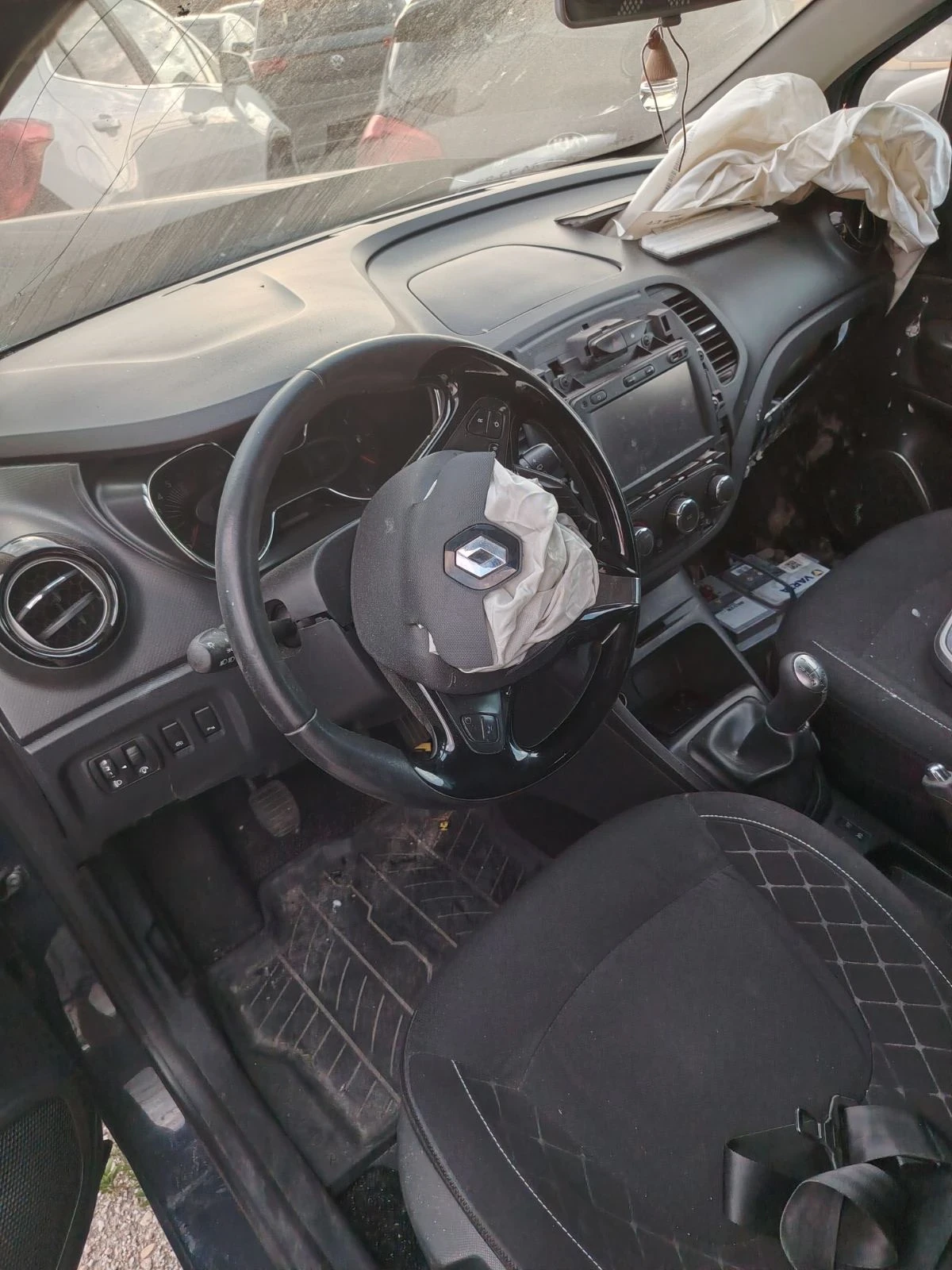 Renault Captur 0.9i | Mobile.bg � ����������� 7