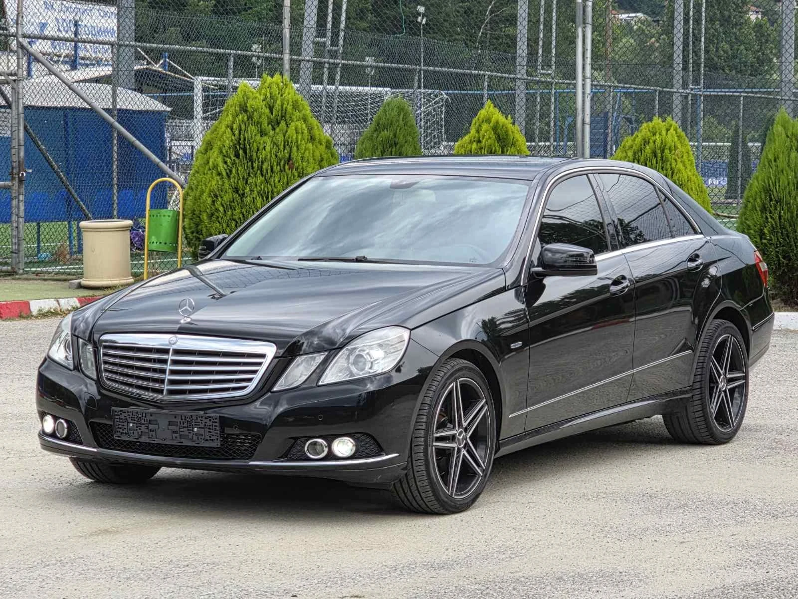 Mercedes-Benz E 250 Топ състояние Само на 165 000 реални доказуеми, снимка 4 - Автомобили и джипове - 55250792