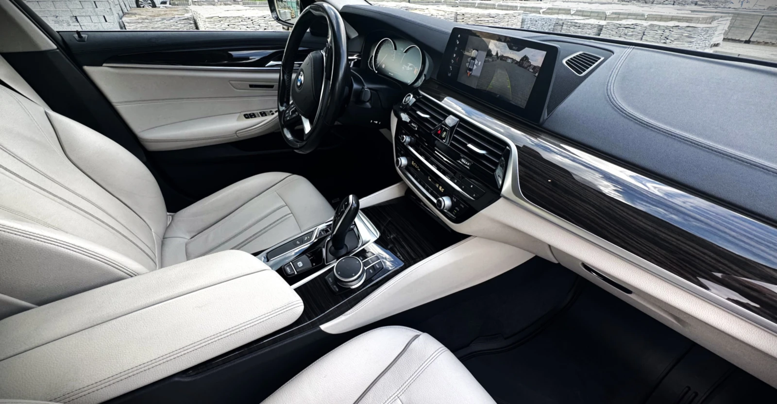 BMW 530 Xdrive, снимка 15 - Автомобили и джипове - 55324098