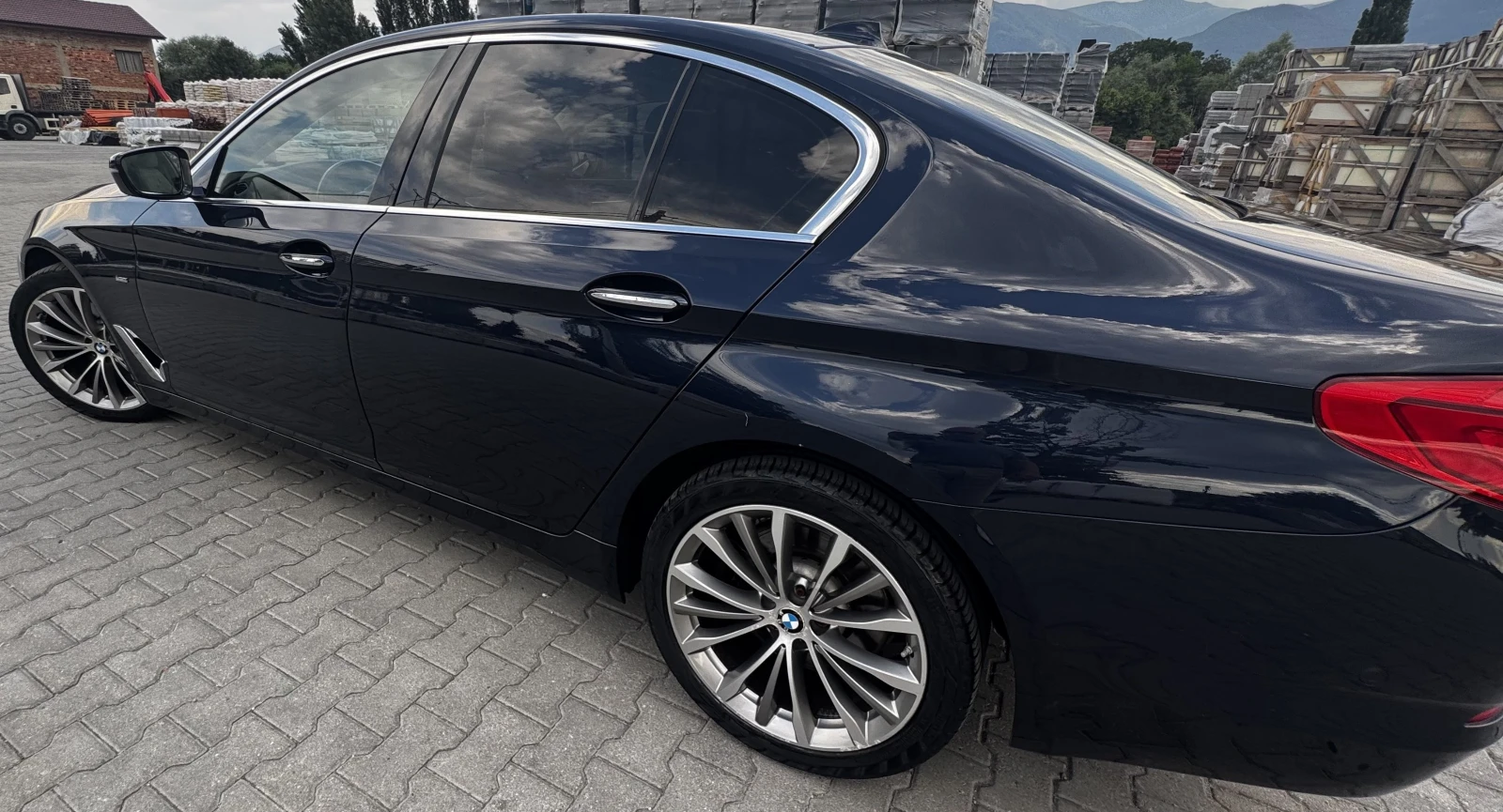 BMW 530 Xdrive, снимка 6 - Автомобили и джипове - 55324098