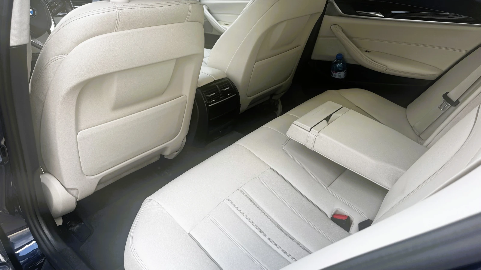 BMW 530 Xdrive, снимка 11 - Автомобили и джипове - 55324098