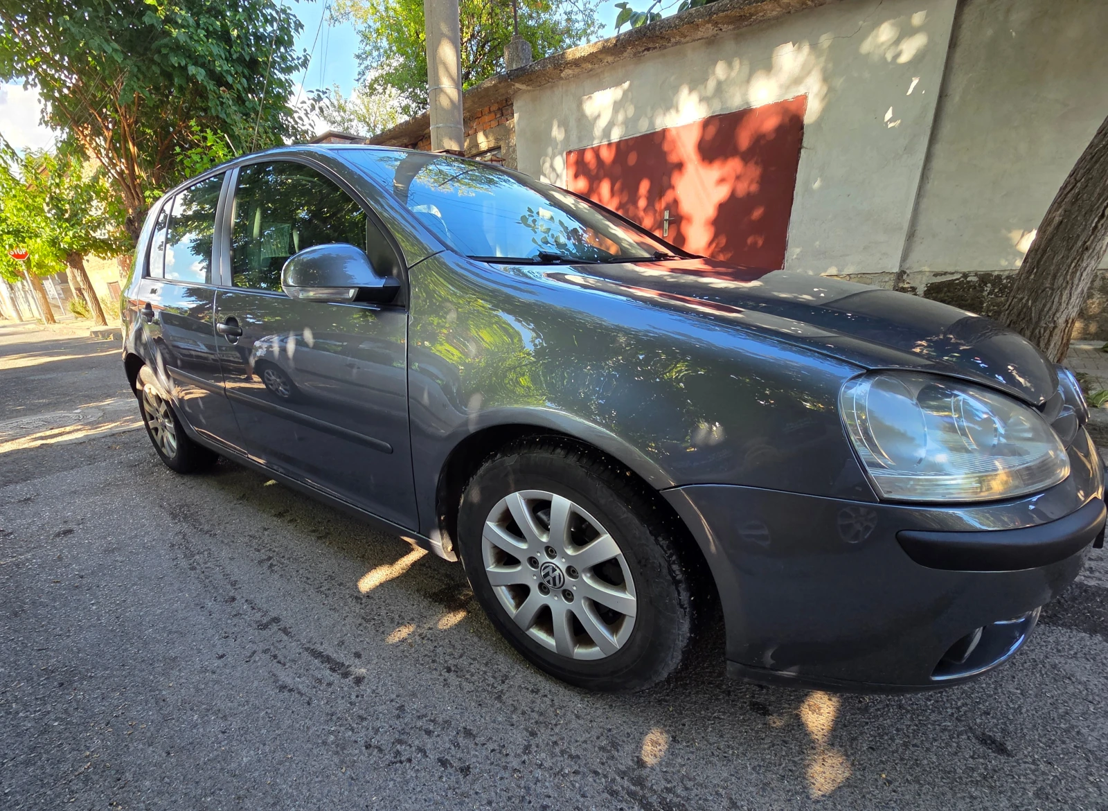 VW Golf 1.6, снимка 3 - Автомобили и джипове - 55979850
