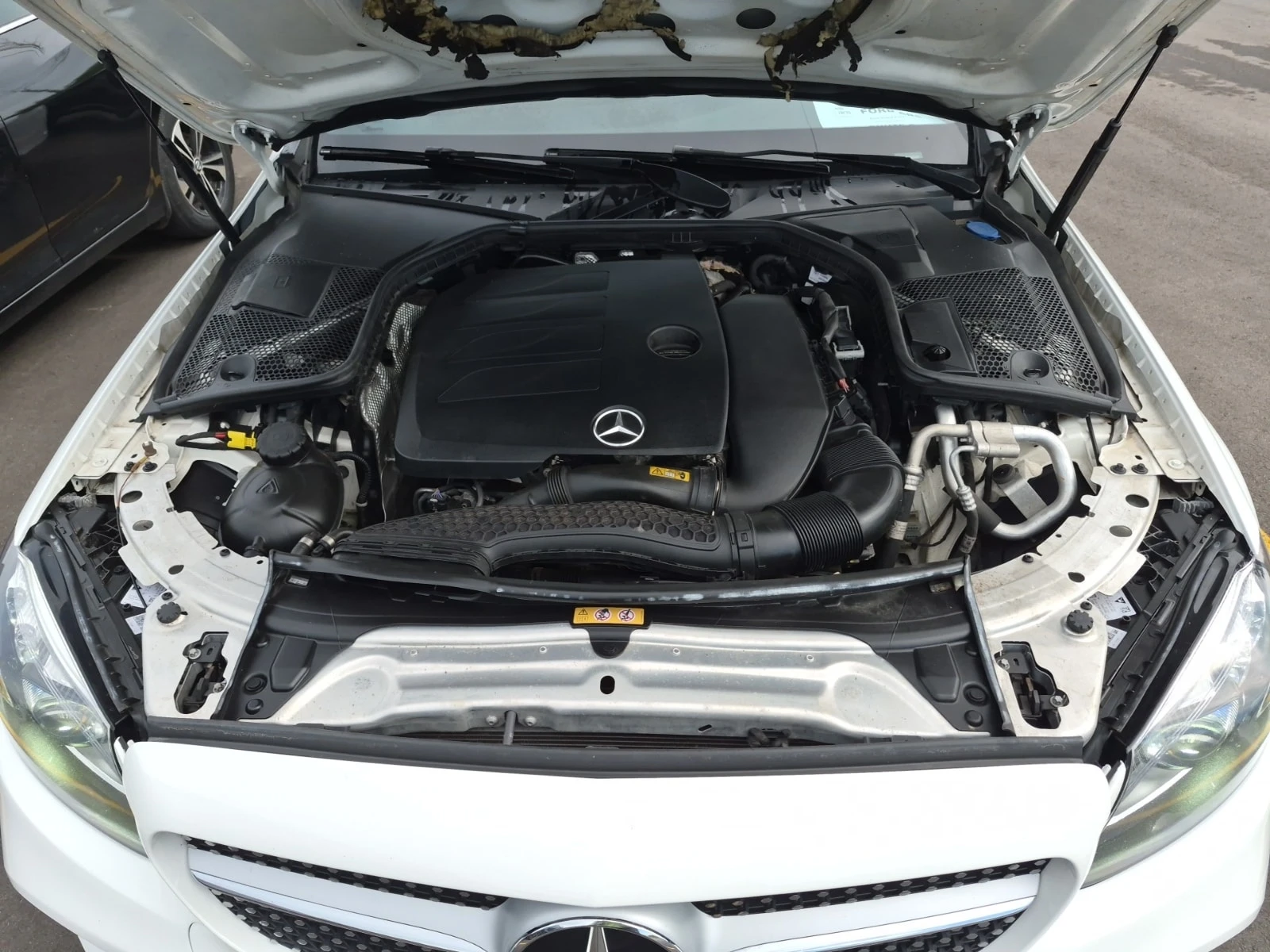 Mercedes-Benz C 300 * CARFAX * , снимка 17 - Автомобили и джипове - 56132328