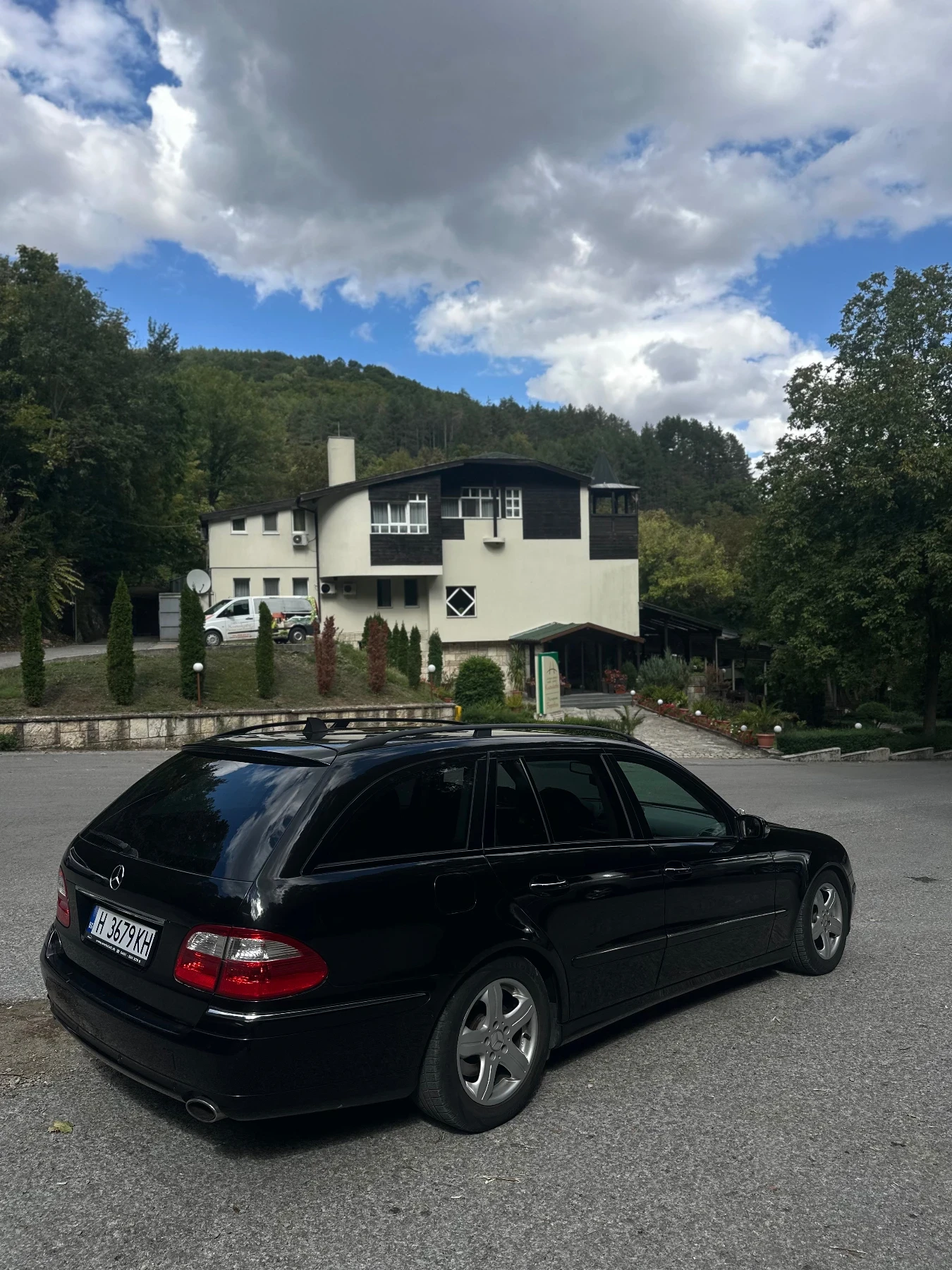 Mercedes-Benz E 280, снимка 10 - Автомобили и джипове - 56231362