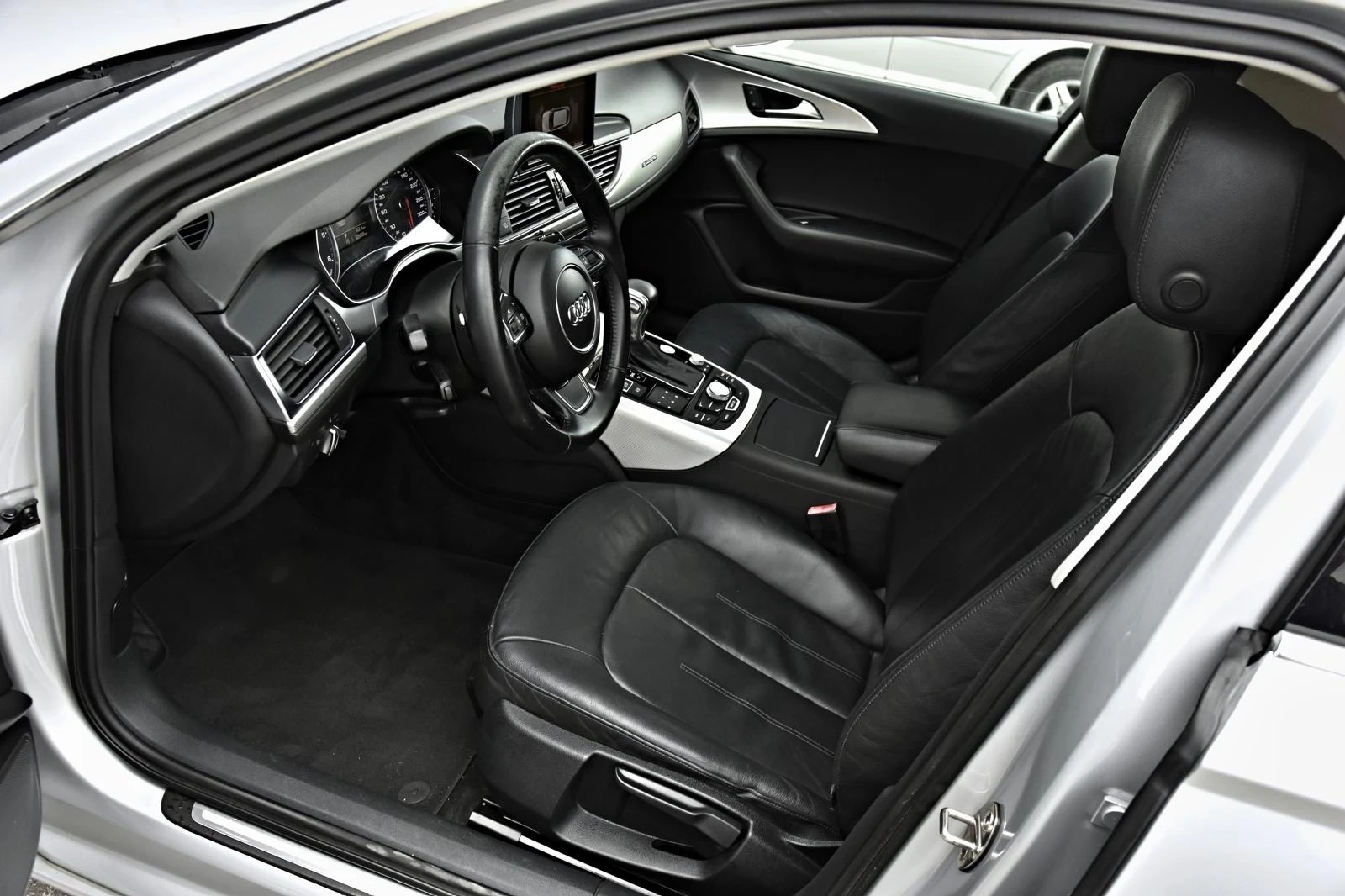 Audi A6 * 3.0TDI * 245�.� * ����� �������� ������� *  | Mobile.bg � ����������� 10