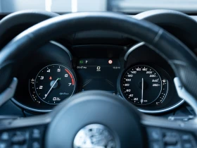 Alfa Romeo Stelvio Veloce Q4, снимка 10