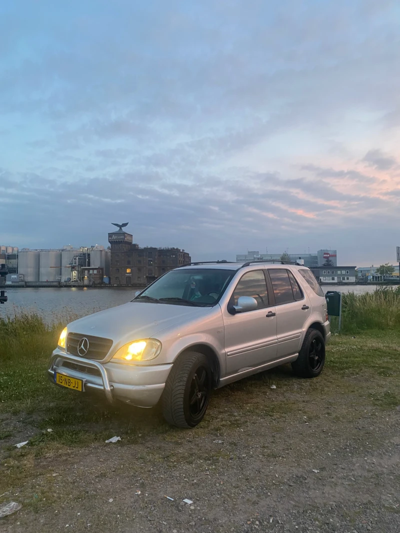 Mercedes-Benz ML 430, снимка 5 - Автомобили и джипове - 47160004