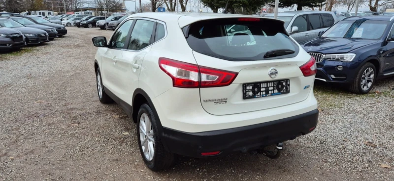 Nissan Qashqai 1, 5dci , снимка 4 - Автомобили и джипове - 48801274