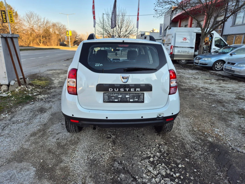 Dacia Duster 1.6i, GAS, NAVI, снимка 6 - Автомобили и джипове - 49361895