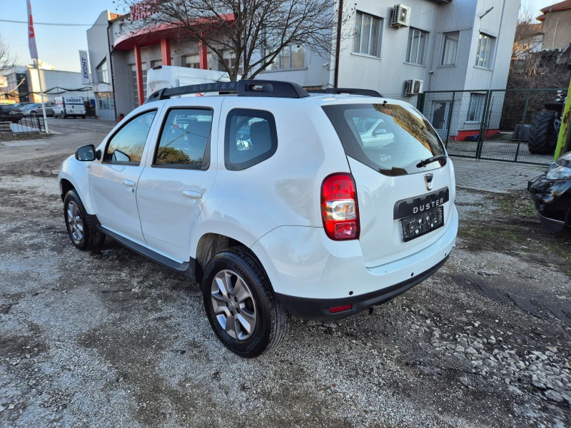 Dacia Duster 1.6i, GAS, NAVI, снимка 5 - Автомобили и джипове - 49361895