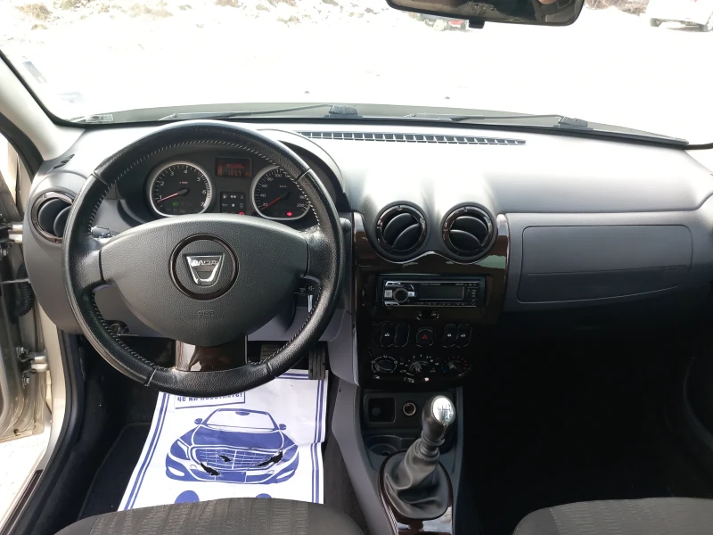 Dacia Duster 1.5 DCI, снимка 11 - Автомобили и джипове - 53088059