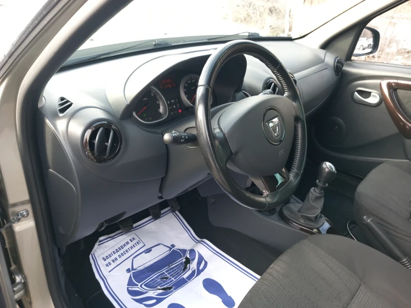 Dacia Duster 1.5 DCI, снимка 10 - Автомобили и джипове - 53088059